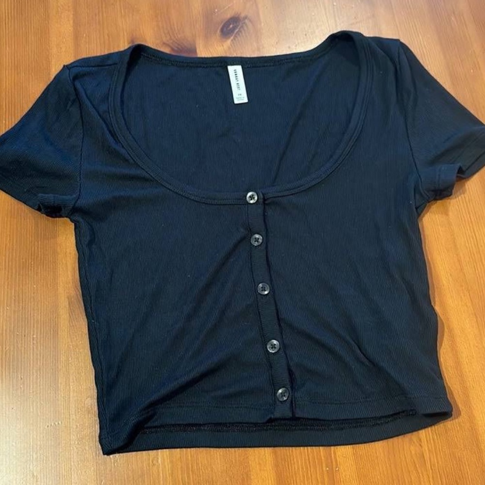 Aritzia Sunday Best Crop